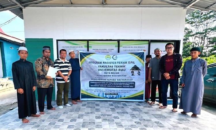 Mahasiswa Teknik Unri Petakan Potensi Akuifer untuk Dukung Keperluan Air Bersih di Pesantren Alfahmu